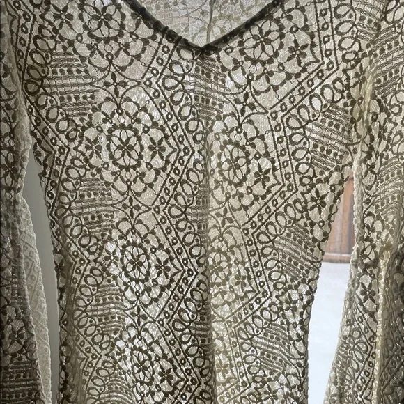 White Lace Bell Sleeve Knit Mini Dress Cover up Resort wear. Beach wear. Luxury - Picture 13 of 17